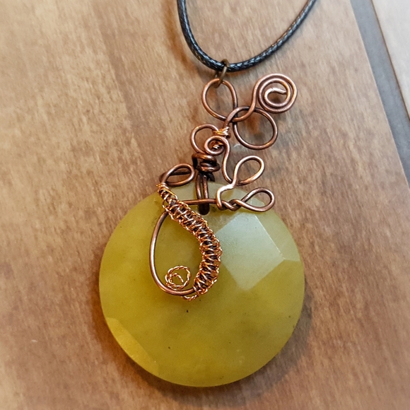 Hand Crafted Jewelry - Faceted Green Serpentine copper wire-wrap necklace